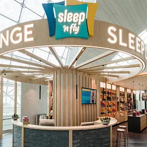 Sleep 'n Fly Sleep Lounge, B-gates Terminal 3 - Transit Only الإمارات العربية المتحدة